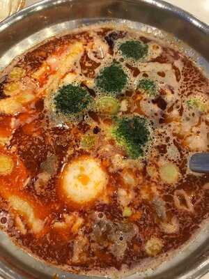 U & Me Revolving Hot Pot