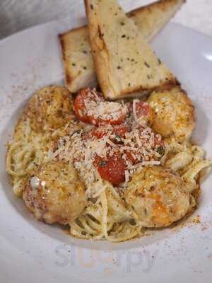 Bushel And A Peck Kitchen & Bar