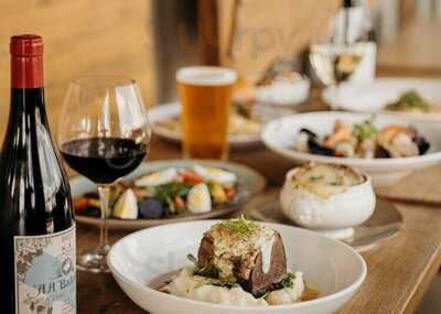 Bushel And A Peck Kitchen & Bar