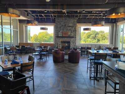 Bushel And A Peck Kitchen & Bar