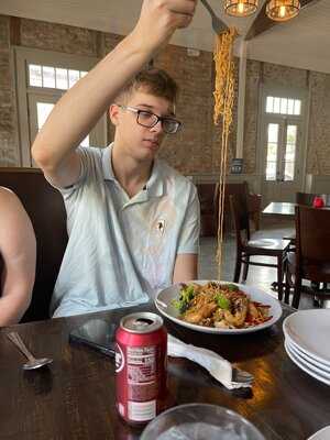 Budsi's Authentic Thai