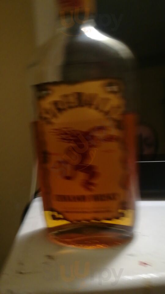 Parry's & Pizzeria Restaurant