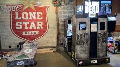 Woody's Hideaway Bar And Grill