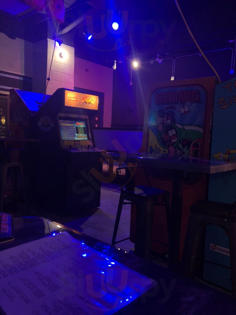 Juke Pizza And Games