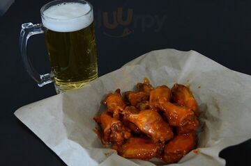 Holly J's Bar And Grill