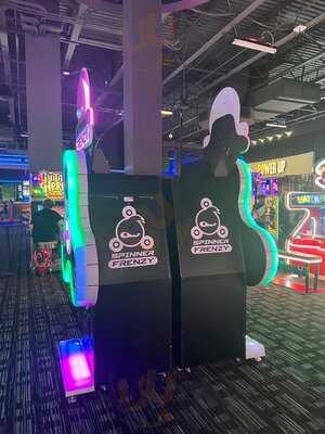 Dave & Buster's Pittsburgh - North Hills