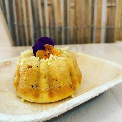 Cocobreeze Caribbean Restaurant And Bakery