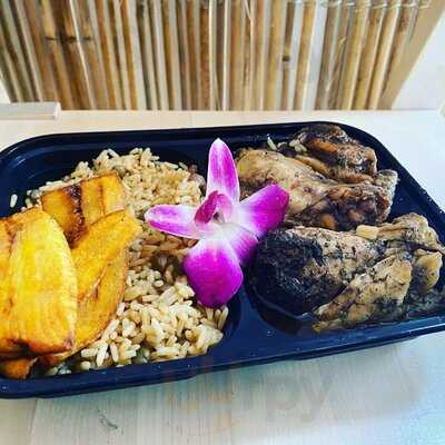 Cocobreeze Caribbean Restaurant And Bakery