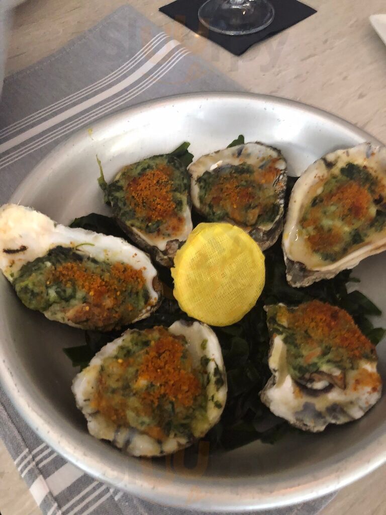 Triple Tail Seafood And Spirits