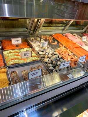 Eddie's Of Roland Park