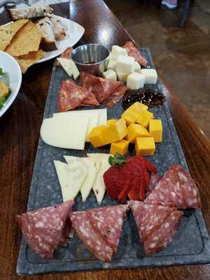 Messina Hof Harvest Green Winery & Kitchen