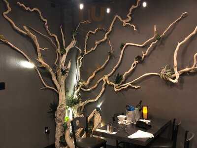 Flames Mediterranean Bar & Grille