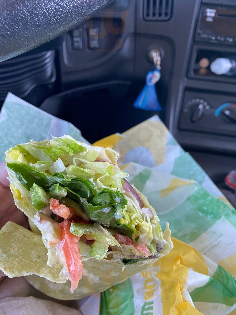 Subway 5570 E Travel Plaza Way