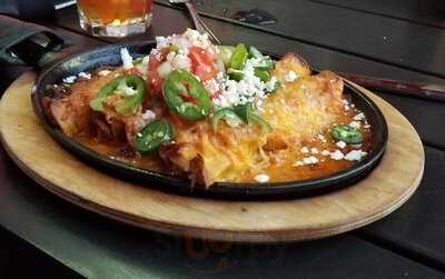 Sports & Social St. Louis