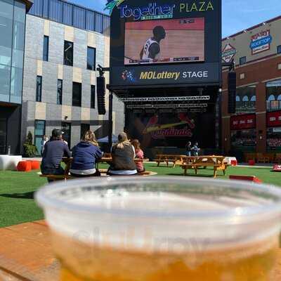 Sports & Social St. Louis