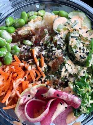 Lemonshark Poke & Makai Grill