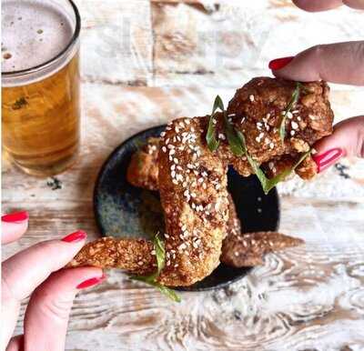 Lemonshark Poke & Makai Grill