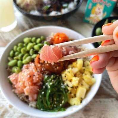 Lemonshark Poke & Makai Grill