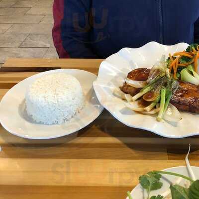 Pho Augusta Grill & Bar