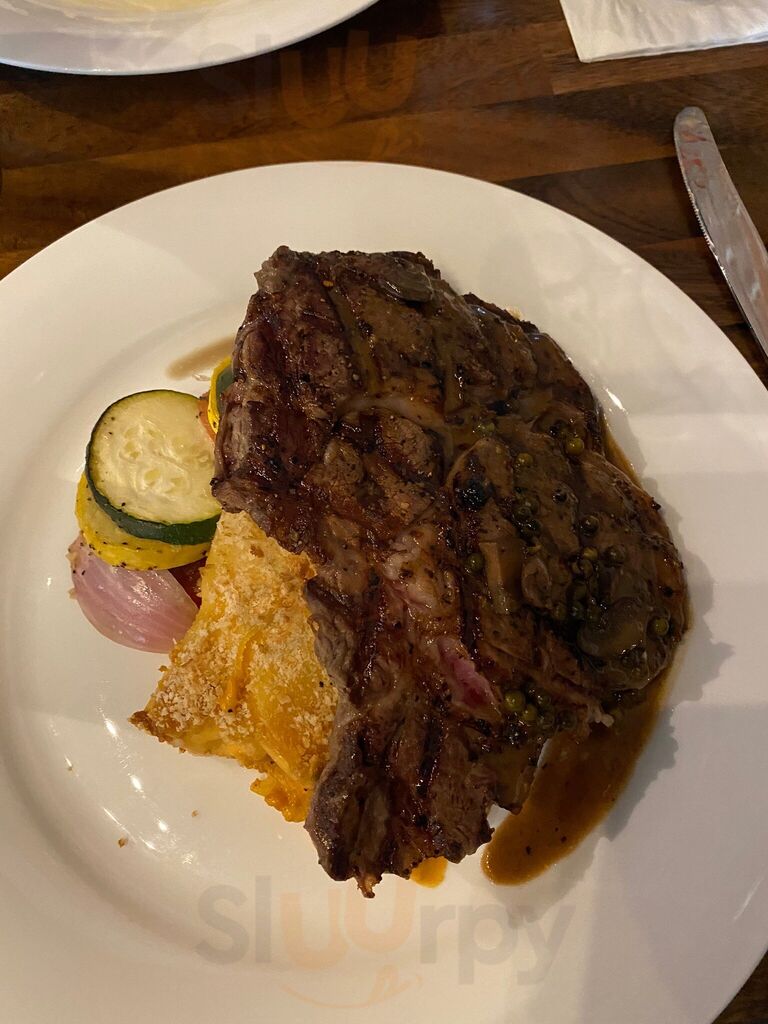 Urban Grill And Wine Bar