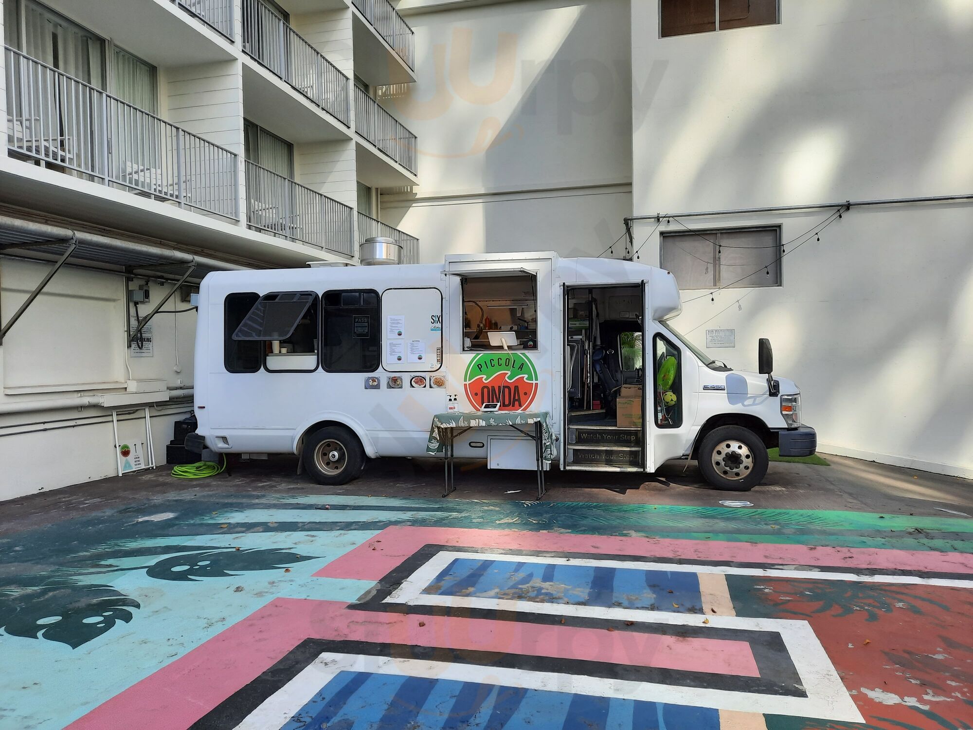 Piccola Onda Waikiki