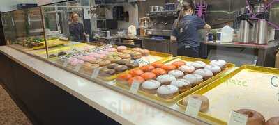 Saint Honore Doughnuts & Beignets