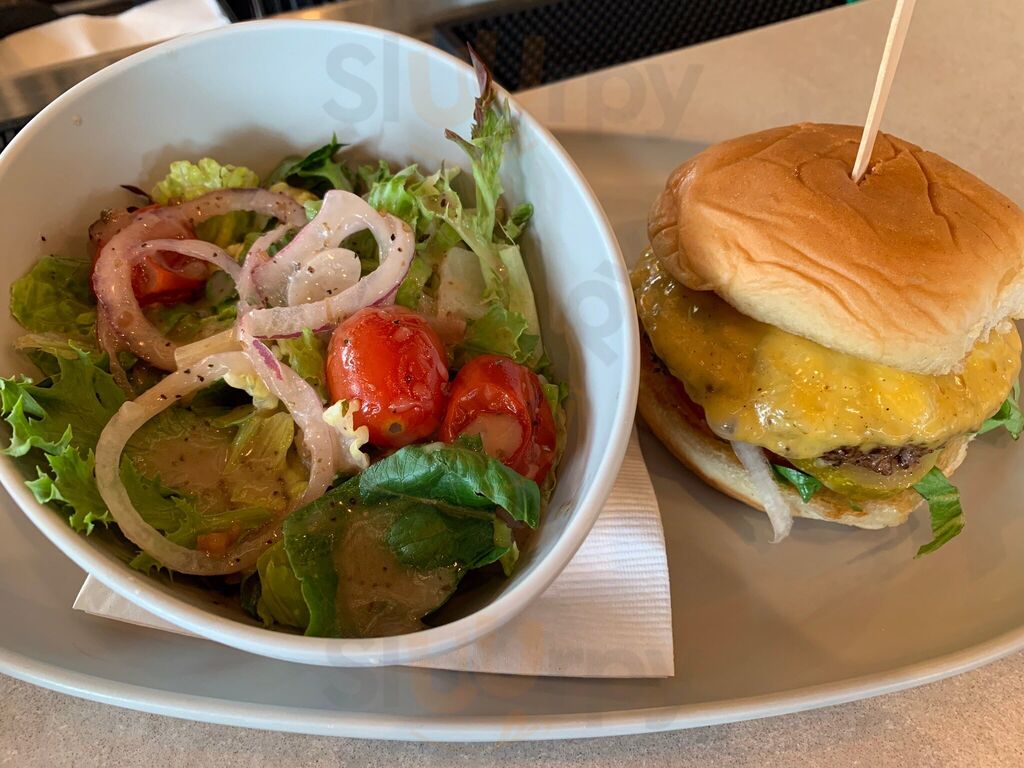 Wahlburgers