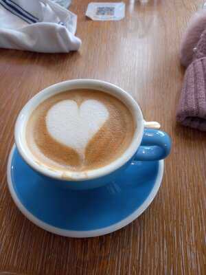 Bluestone Lane Chelsea Piers Cafe