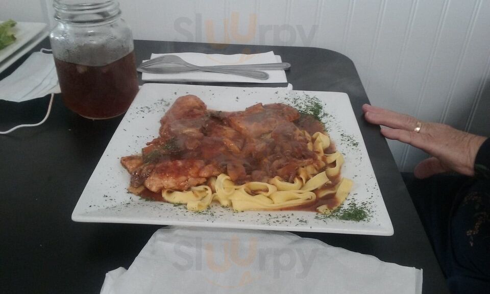 Avanti Trattoria