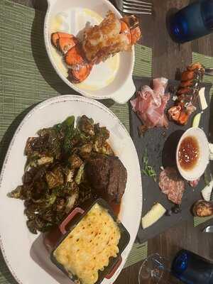 Track 10 Urban Kitchen