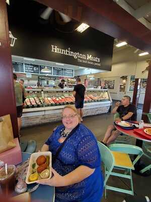 Roxy And Jo's Seafood Grill