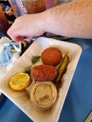 Roxy And Jo's Seafood Grill