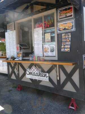 Hawthorne Asylum Food Carts