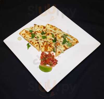 Southern Vibes Tasting Room And Wine Cellar