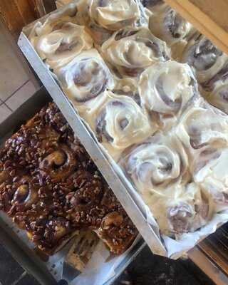 The Twisted Sisters Bake Shop