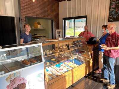 The Twisted Sisters Bake Shop