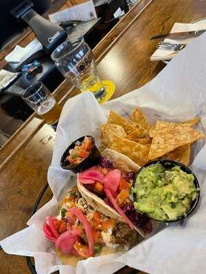 Ravinia Brewing - Chicago Brewpub