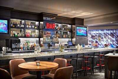 Studio 12 Restaurant & Bar