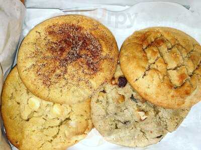 Tiff’s Treats Cookie Delivery