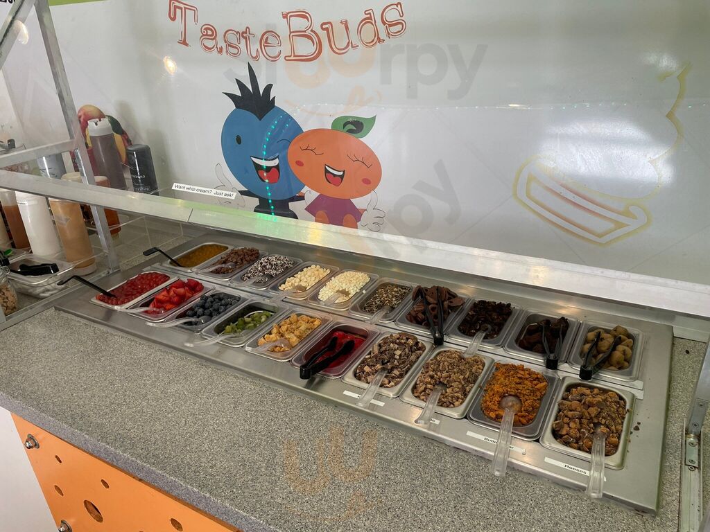 Tastebuds Frozen Yogurt