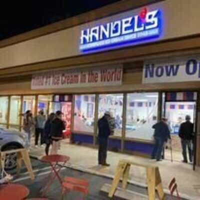Handel's Lake Forest