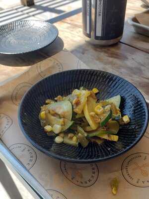 Sombremesa Restaurant & Brewery