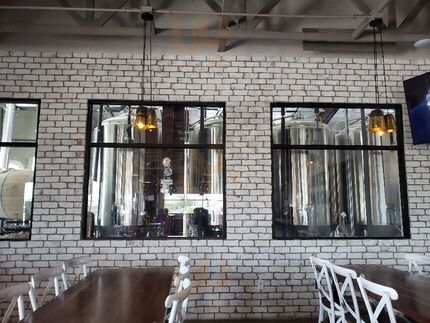 Sombremesa Restaurant & Brewery