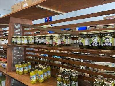 Fanelli's Deli + Market