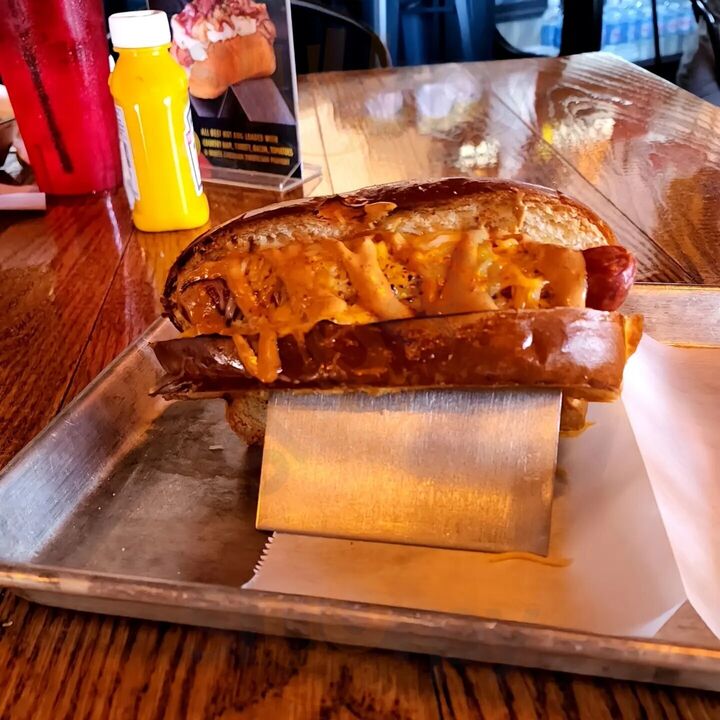 Boonedogs Bar & Restaurant