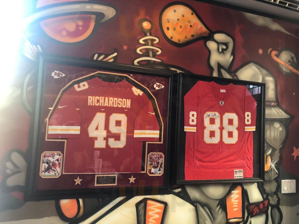 John Brown Bbq & Bar