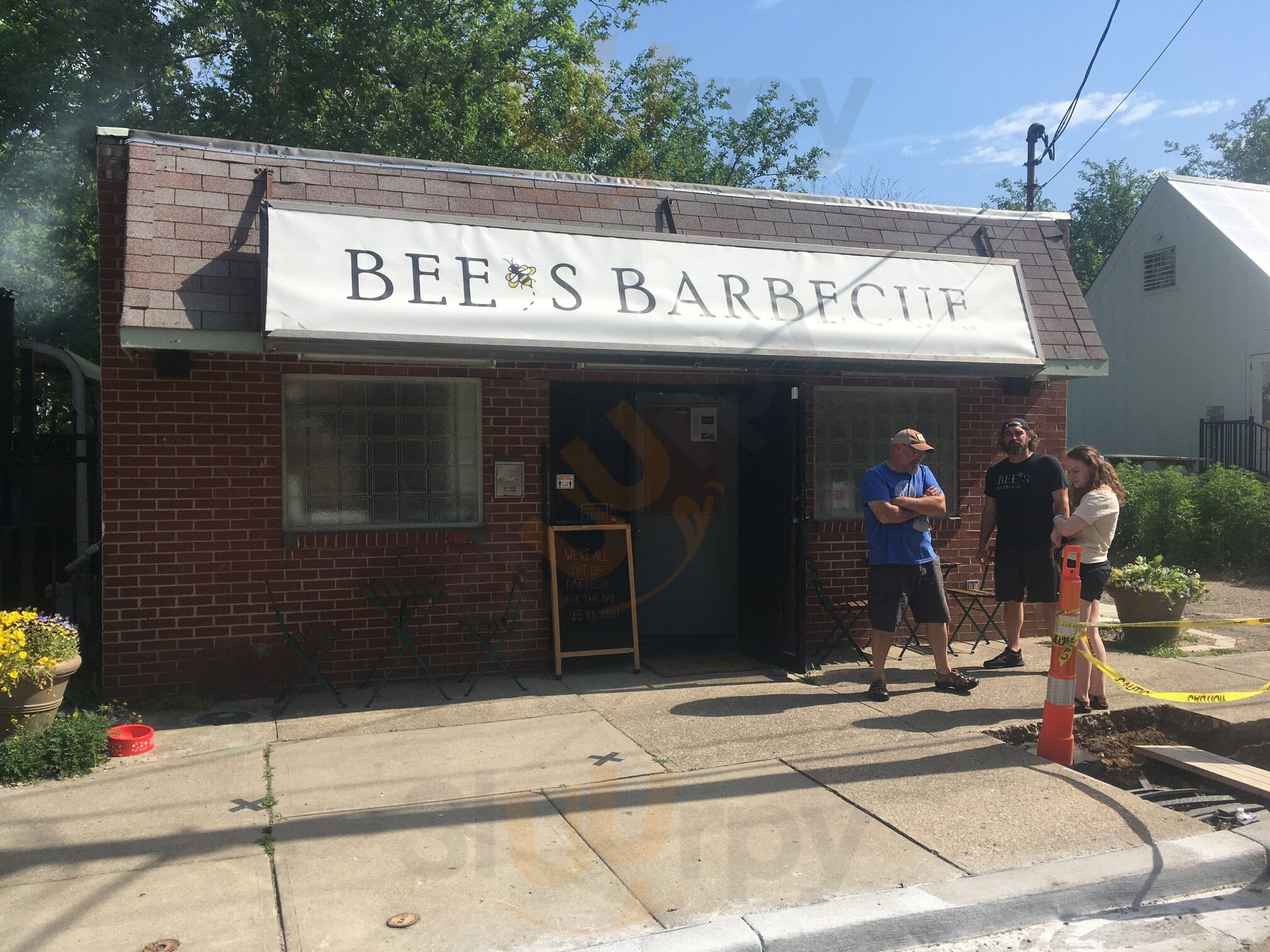 Bee's Barbeque