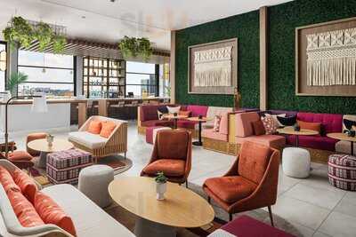 Lumin Sky Bar & Kitchen