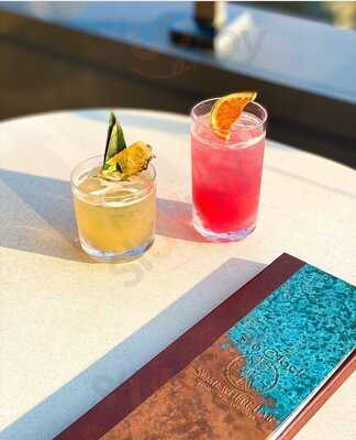 5 O'clock Somewhere Bar - Times Square