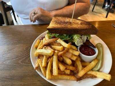 The Chastain New American Bistro